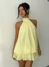 Vestido Halter Sin Espalda con Lazo – Color Liso para Verano