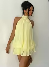 Vestido Halter Sin Espalda con Lazo – Color Liso para Verano